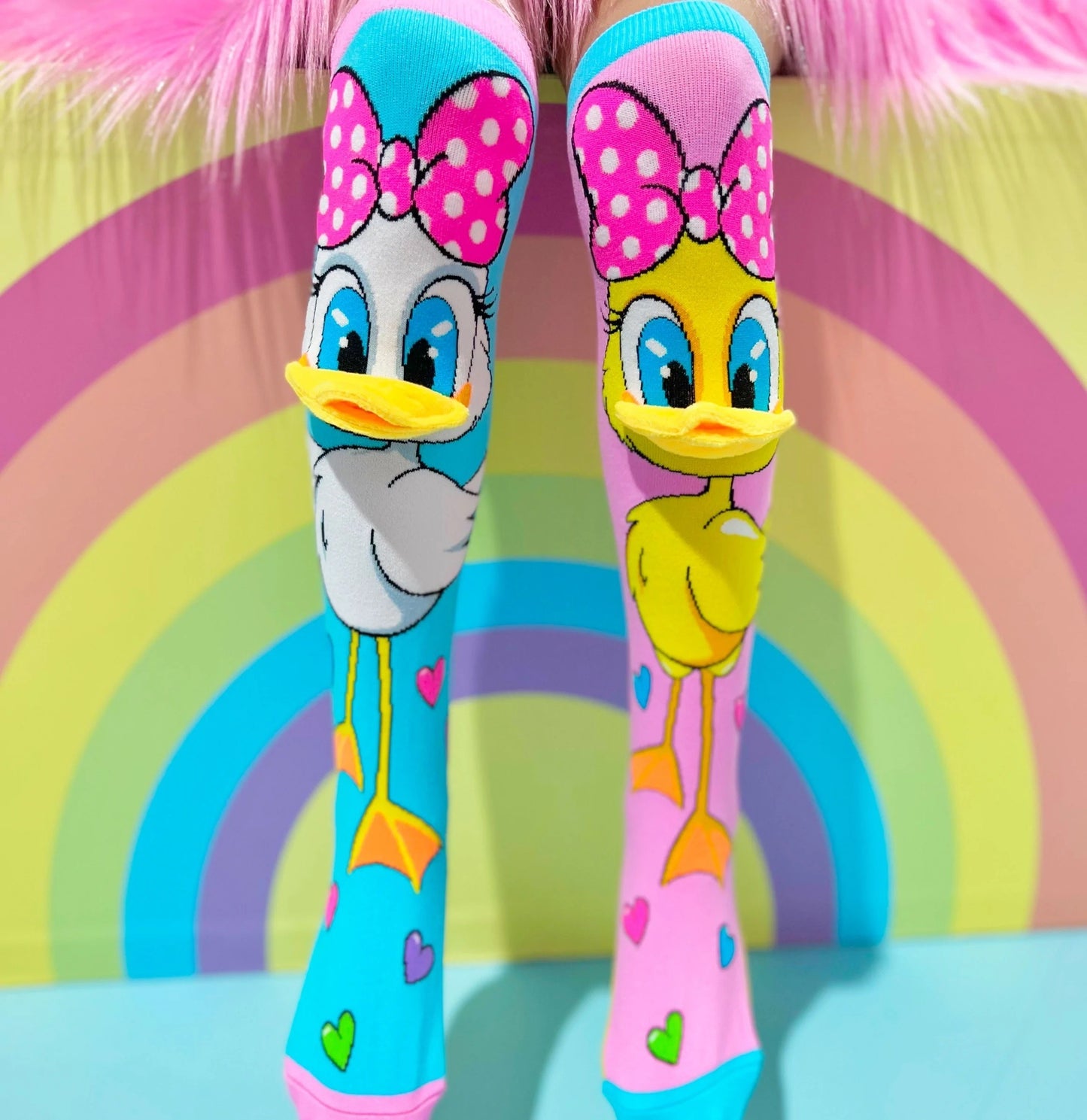 Kleurrijke fluffy duck Disney sokken van Madmia